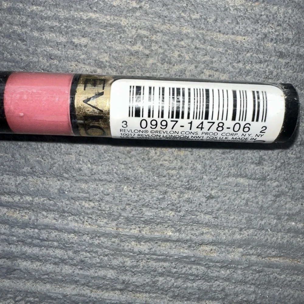 Revlon Crème Gloss 015 0.04 FL Oz 015 Play Up Pink Lip‎ Gloss